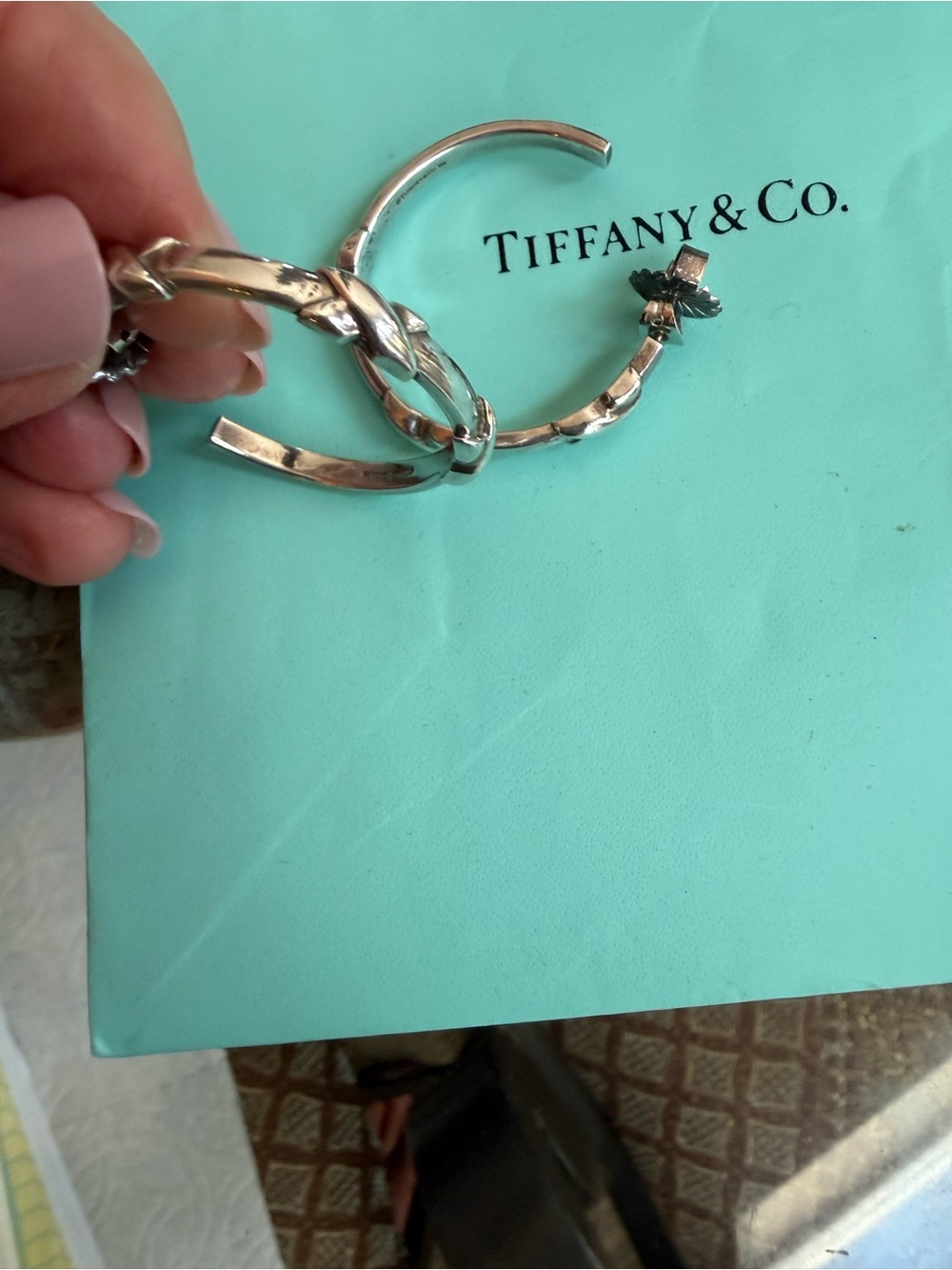 Tiffany & Co. Silver Paloma Picasso Crossover Hoop Earrings - Picture 8 of 12